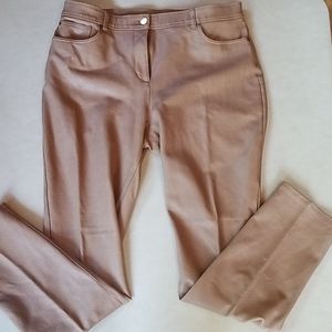 Faux leather chicos so sliming pants